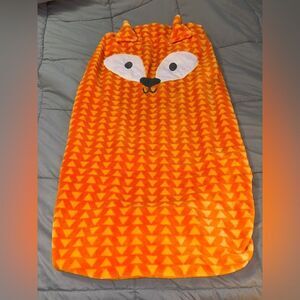 Like new fox change my table fleece cover by cloud island